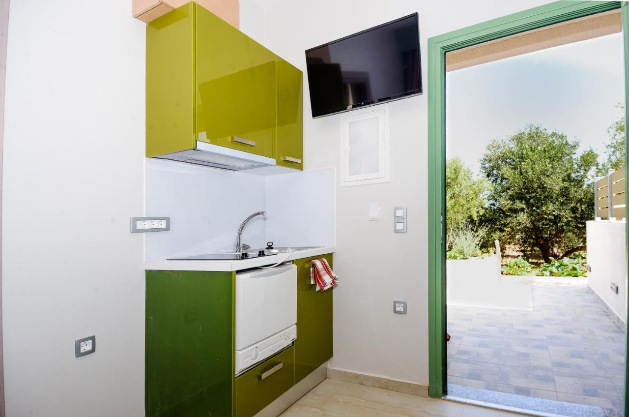 Tzogias Apartments Nonna Studio Ласи Екстериор снимка
