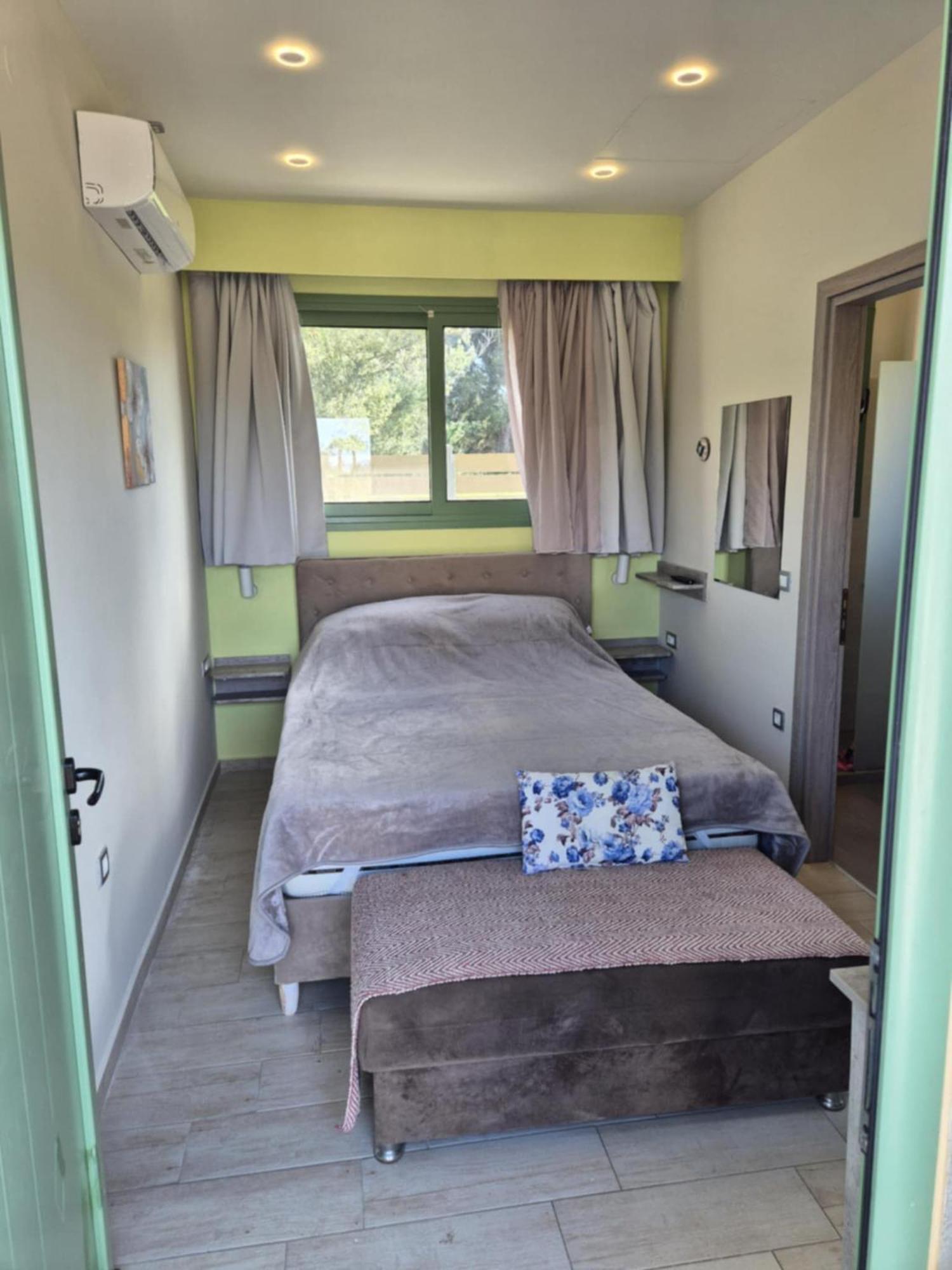 Tzogias Apartments Nonna Studio Ласи Екстериор снимка