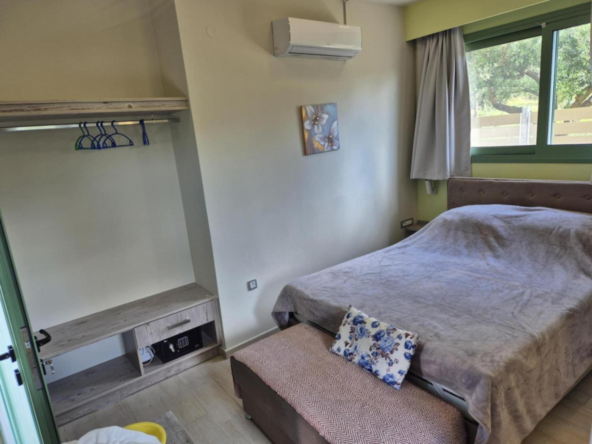 Tzogias Apartments Nonna Studio Ласи Екстериор снимка